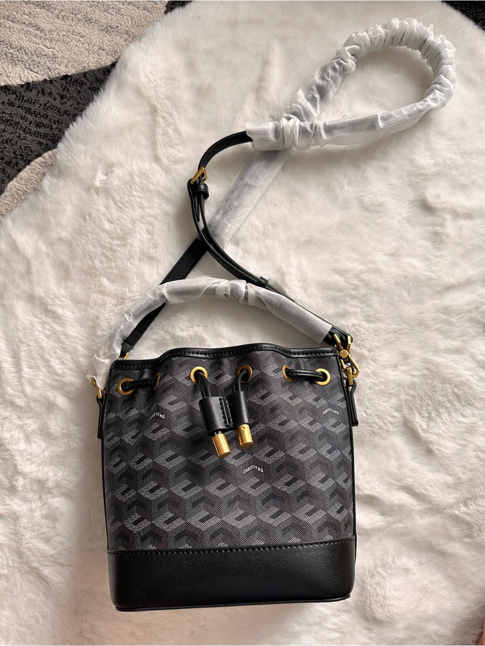 Cristy Ng - Giorgio Mini Bucket